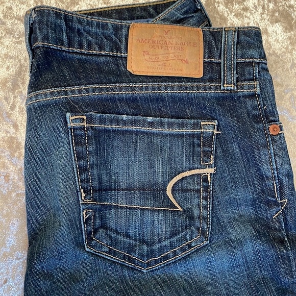 American Eagle- Hipster Bootcut- Size 8/30 - Picture 3 of 4